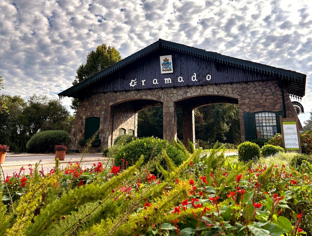 GRAMADO: O MELHOR DESTINO DE INVERNO DO BRASIL — TUDO O QUE VOCÊ PRECISA SABER PARA UMA VIAGEM INESQUECÍVEL NA "SUÍÇA BRASILEIRA" em Gramado